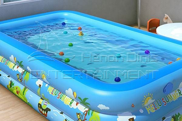 детский надувной бассейн